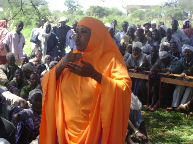 A Gari woman speaks at a community consultation on the draft peace accord in Hudet, Somali Region, Ethiopia. 